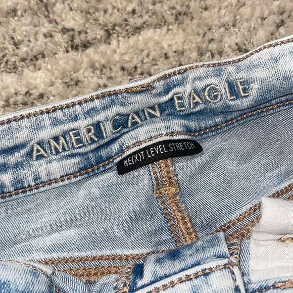 American Eagle Shorts - Picture 2 of 3
